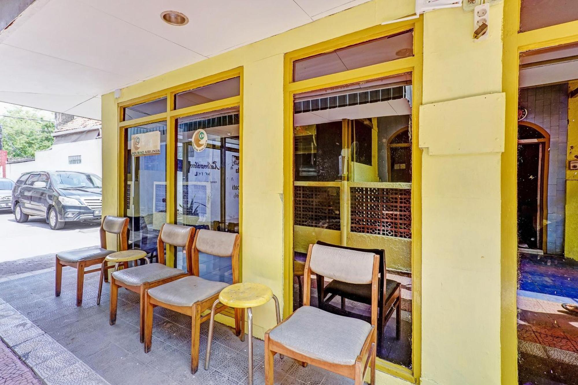 Hotel Kalimantan 수라바야 외부 사진